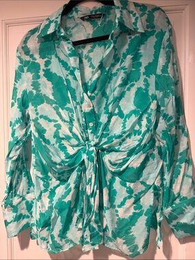 Zara Turquoise and White Tie-Front Button Down Shirt